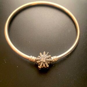 Pandora ladies’ silver SnowFlake Bangle Bracelet- “The best is yet to come” 4”